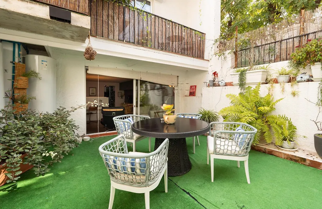 Sitges Beach Hostal-1